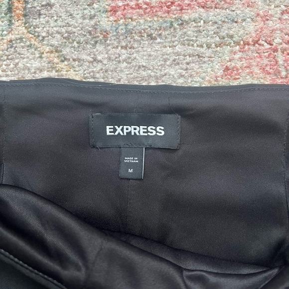 Express Skort - Picture 3 of 4